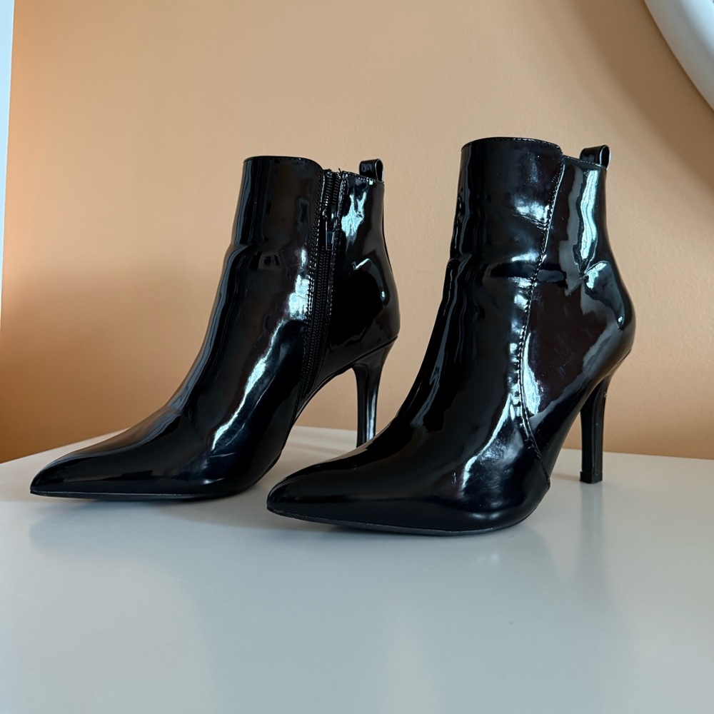 Forever 21 Black Patent Leather Ankle Stiletto Booties - Size 6